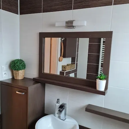 Semesterbostad Max - Whirlpool & Bazen & Sauna