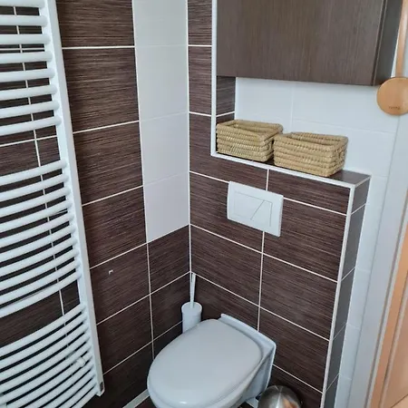 Max - Whirlpool & Bazen & Sauna