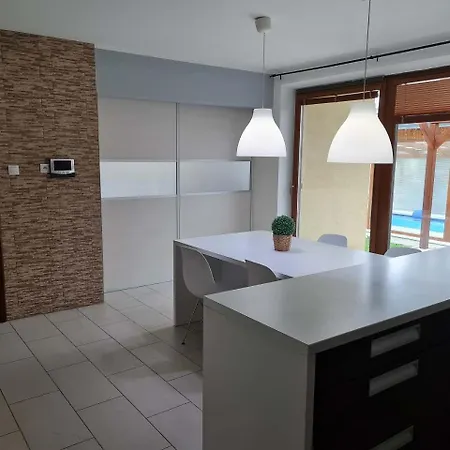 Semesterbostad Max - Whirlpool & Bazen & Sauna