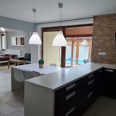 Max - Whirlpool & Bazen & Sauna