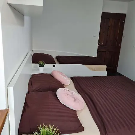 Semesterbostad Max - Whirlpool & Bazen & Sauna *