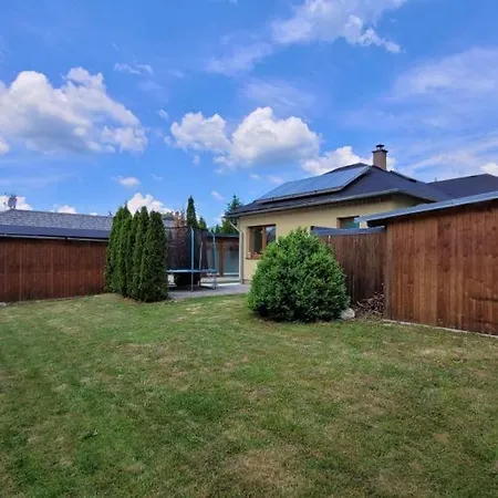 Max - Whirlpool & Bazen & Sauna Holiday home *