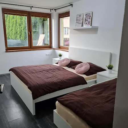 Max - Whirlpool & Bazen & Sauna *