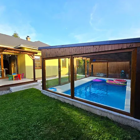 Max - Whirlpool & Bazen & Sauna Vakantiehuis Velké Losiny