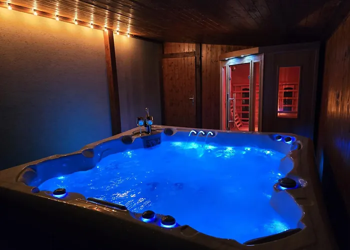 Max - Whirlpool & Bazen & Sauna